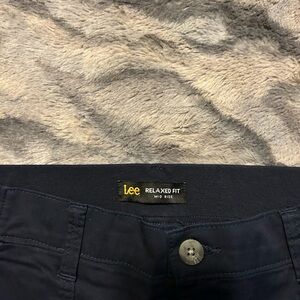 Lee Women's Relaxed Fit Capris - Black